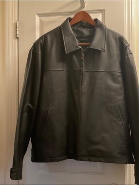 Men's Black Leather Zip-Front Jacket St John’s Bay size XL